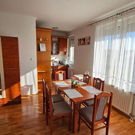Fischer Apartman 3 Hajduszoboszlo Exterior foto