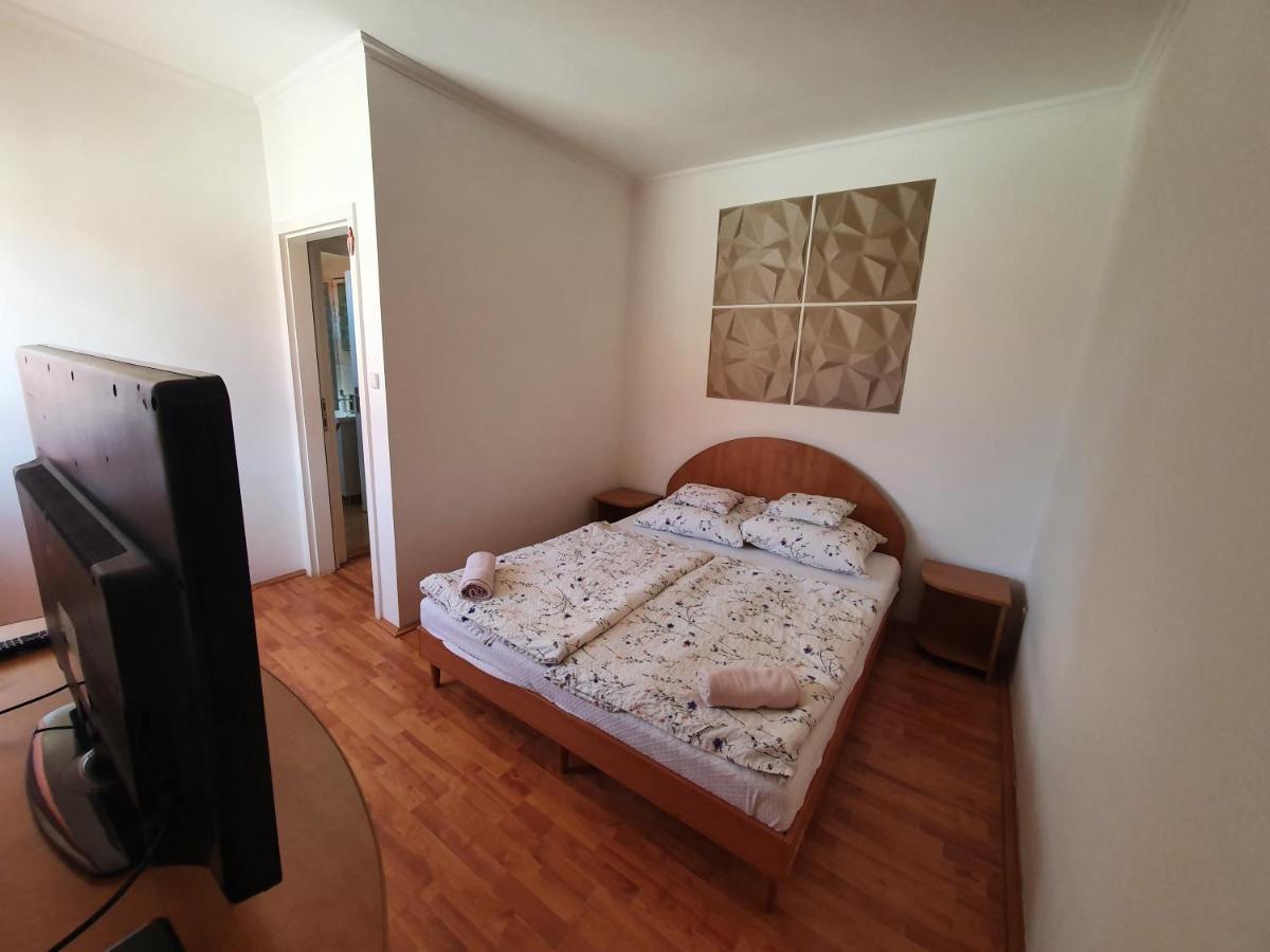Fischer Apartman 3 Hajduszoboszlo Exterior foto