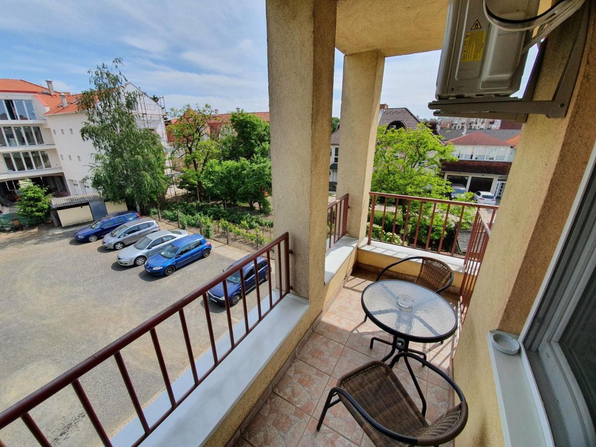 Fischer Apartman 3 Hajduszoboszlo Exterior foto