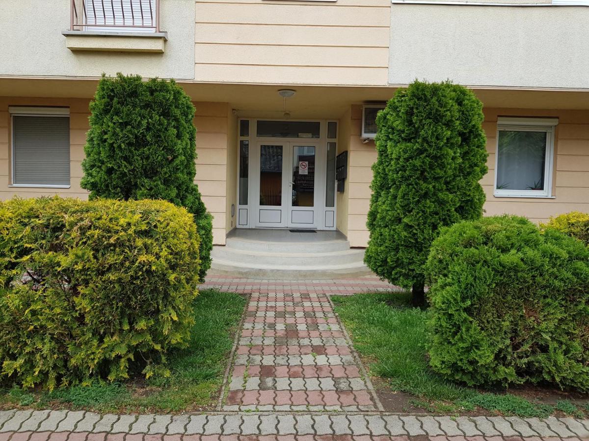Fischer Apartman 3 Hajduszoboszlo Exterior foto